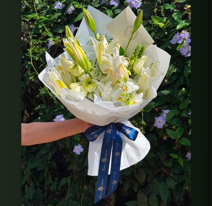 Maison Blanche — Poeme Flores, floricultura em Jundiaí